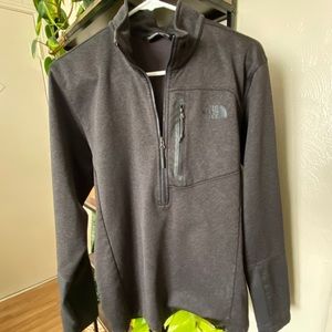 Unisex Northface Half-zip Pullover